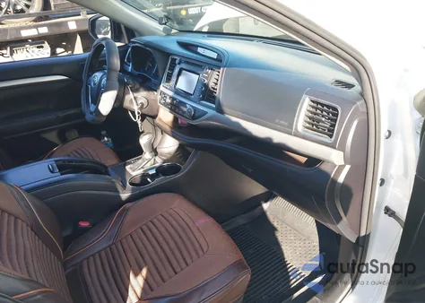 2014 Toyota Highlander Le Plus V6 from USA, damaged, VIN 5TDZKRFH9ES031769